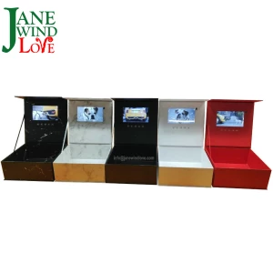 White Lcd Video Gift Box with 7 inch lcd screen A grade High Resolution Upload your personal Video By USB cord