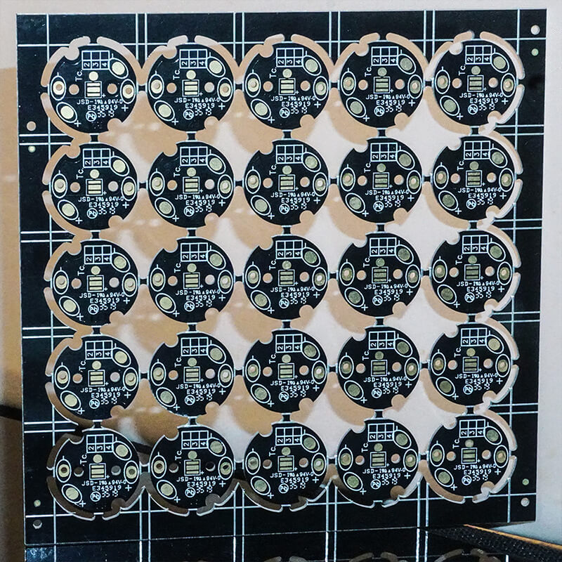 Single-sided metal-based printed circuit board