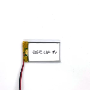 OEM ODM customized battery 800mah 703040 3.7V Shenzhen battery rechargeable lithium ion battery，