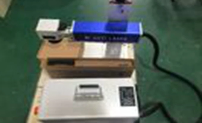 20W 30W Nameplate Fiber Laser Marking Machine With EZCAD Control System