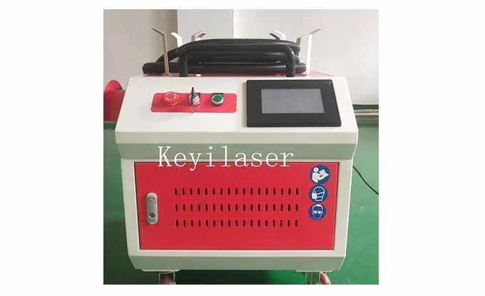 Handheld 60W 350W Laser Cleaning Machine For Car Industry