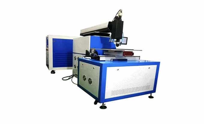 300W 400w Metal Industrial Laser Welding Machines Fiber Transmission