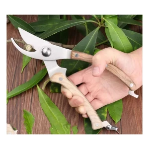 Wood Handle Garden Pruner