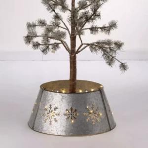 Hollow out snowflake pattern metal galvanized artificial Christmas tree collar bucket skirt festival gift home decoration