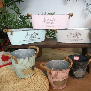 Vintage Oval Flower Pot Custom Logo Metal Window Tub Planters With Rattan Handles Farmhouse Garden / Home Decor