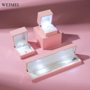 WEIMEI Custom Logo Light Flip Leather Earrings Necklace Bracelet Pendant Packaging Ring Jewelry Boxes with LED