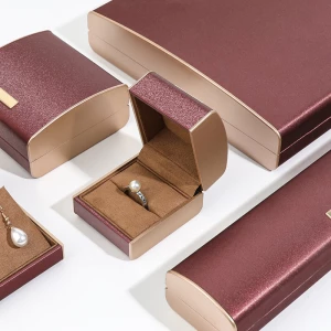 WEIMEI Luxury Custom arch leather Jewelry Packaging Set Box Red Pendant Ring Bracelet Organizer Boxes Packaging Jewelry Box