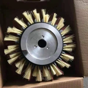 Sanding machine brush roller